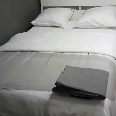 Champ De Mars Convention Apartment *